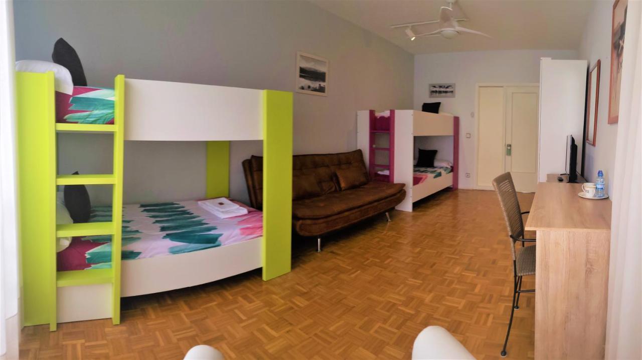 Pension Pamplonabeds Экстерьер фото