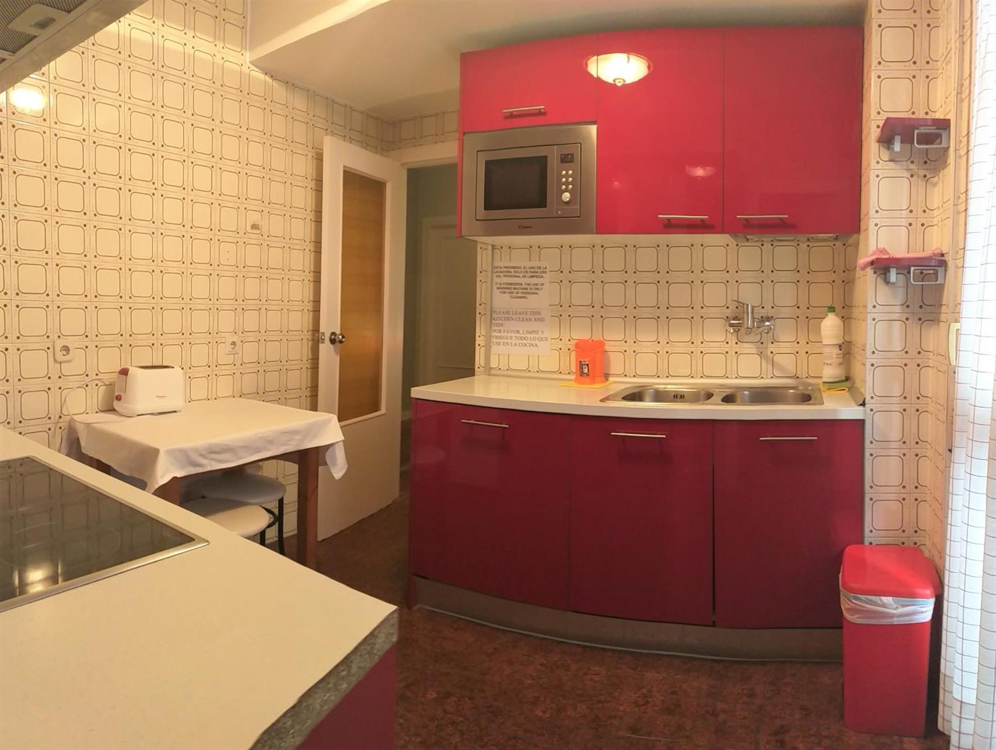 Pension Pamplonabeds Экстерьер фото