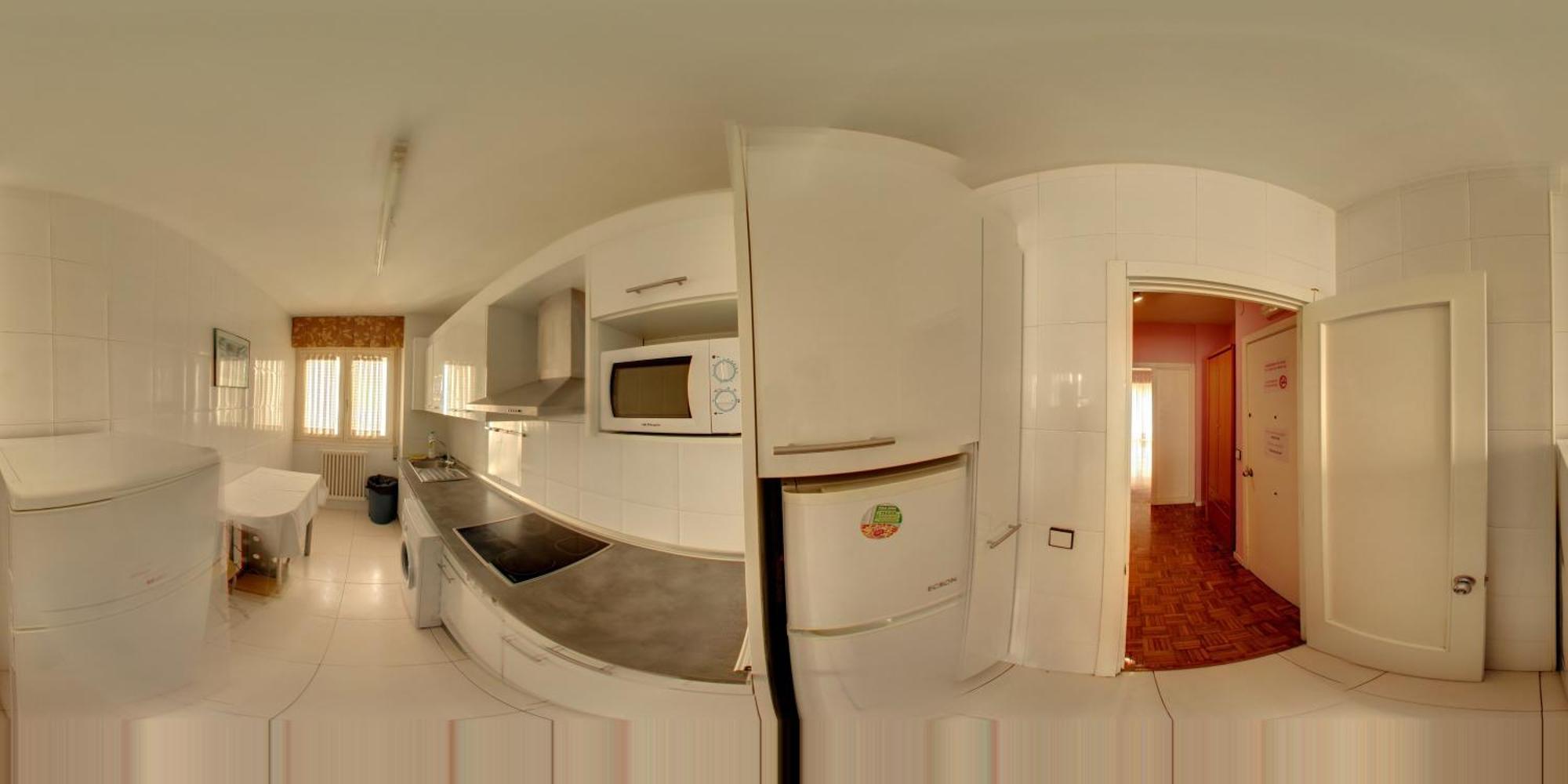 Pension Pamplonabeds Экстерьер фото