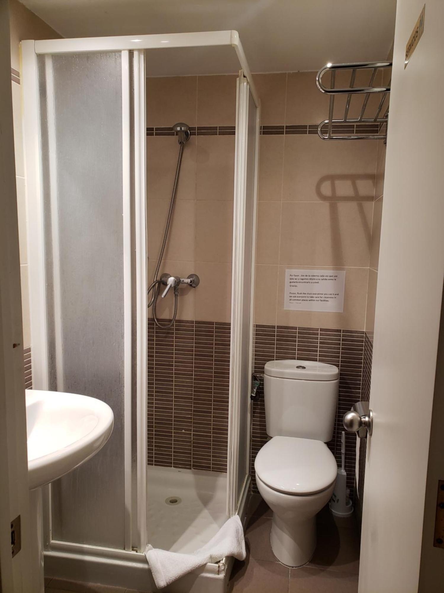 Pension Pamplonabeds Экстерьер фото