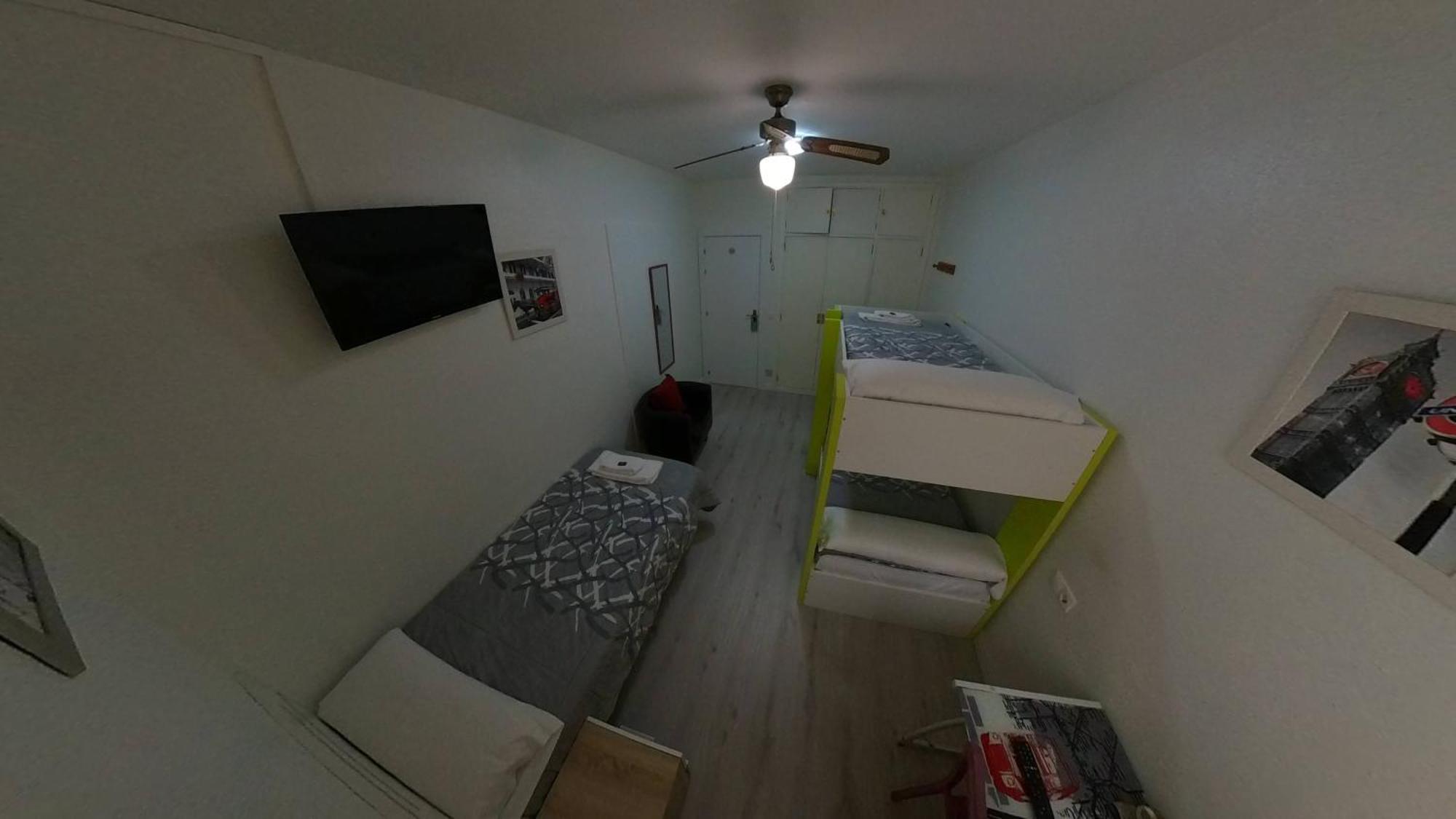 Pension Pamplonabeds Экстерьер фото