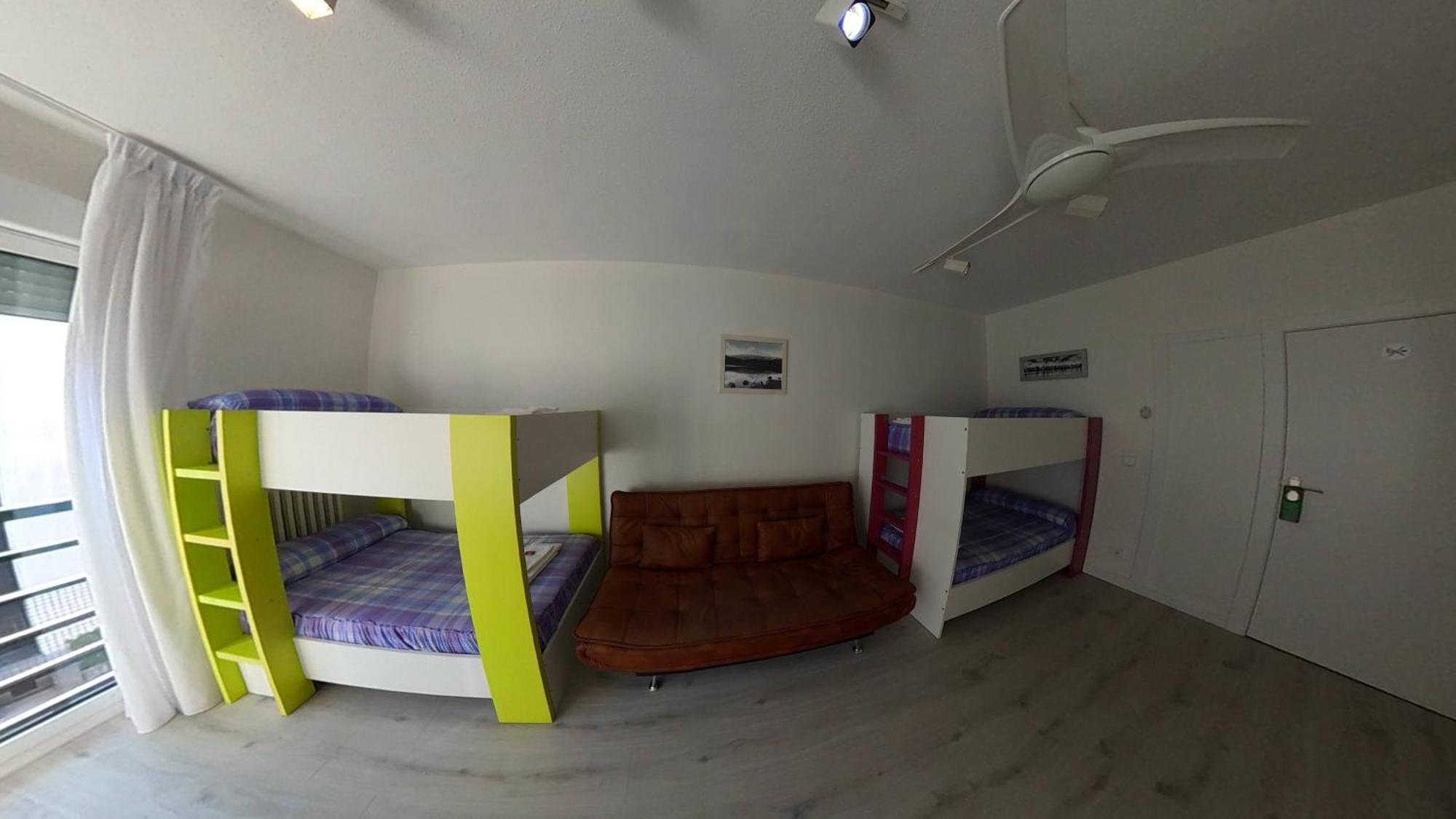 Pension Pamplonabeds Экстерьер фото