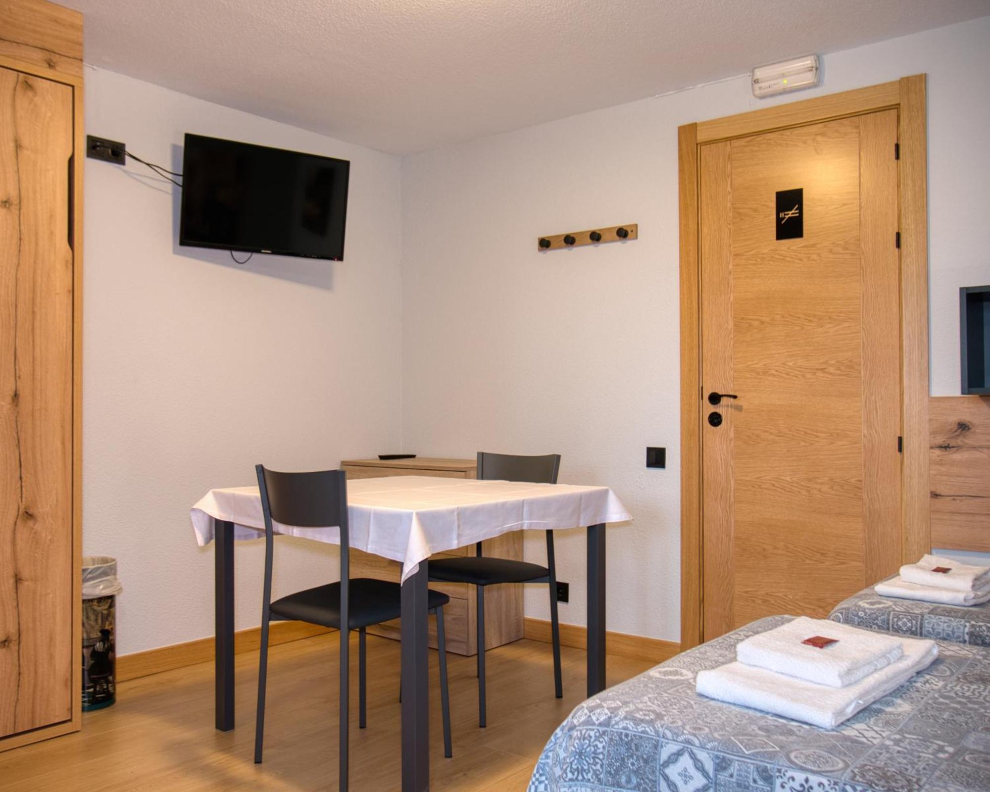 Pension Pamplonabeds Экстерьер фото
